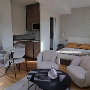 https://parlement-beau-studio-lumineux.inbrittany.com